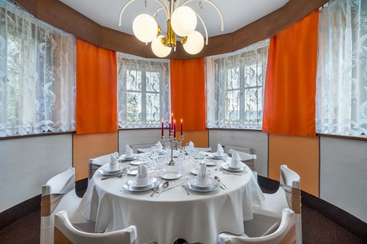 Hotel Vetrov Vysoké nad Jizerou Екстериор снимка